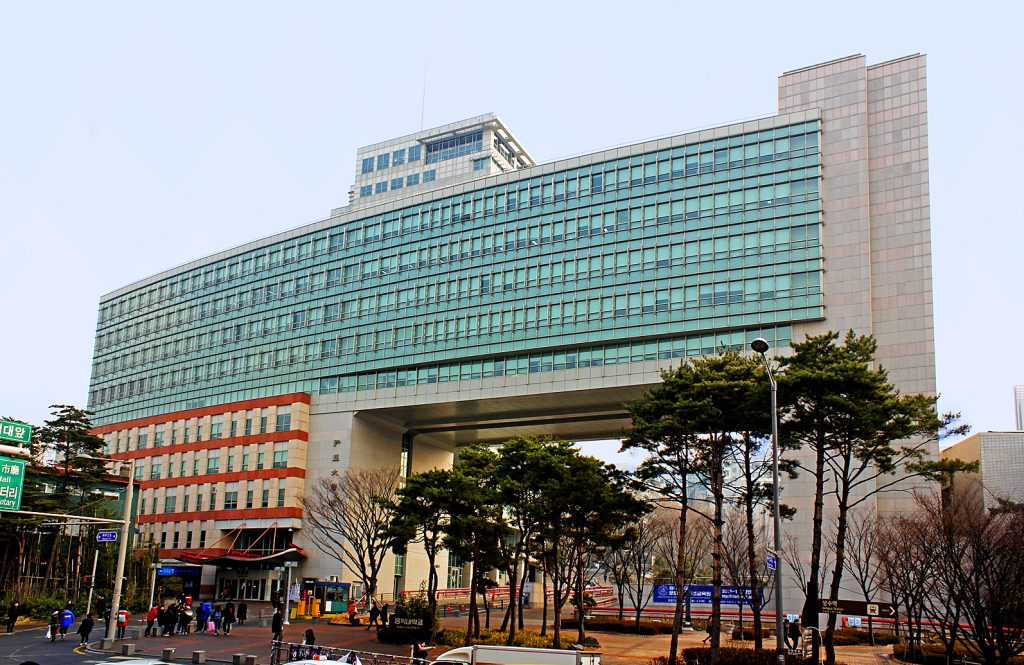 Hongik University (홍익대학교) Building