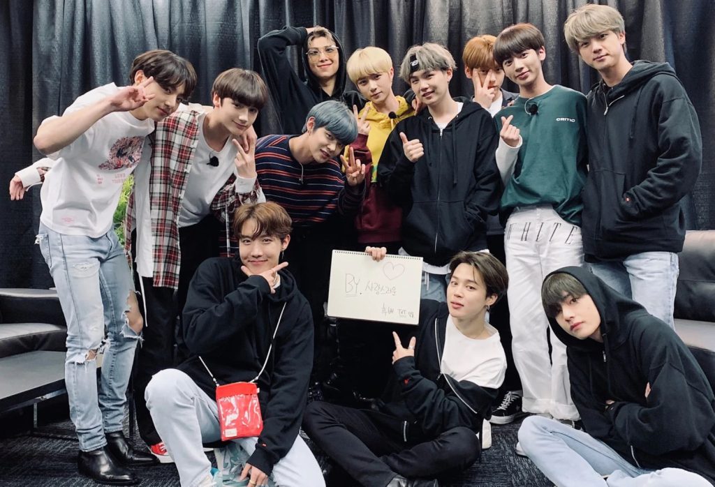 พี่น้องร่วมค่าย Big Hit BTS TXT